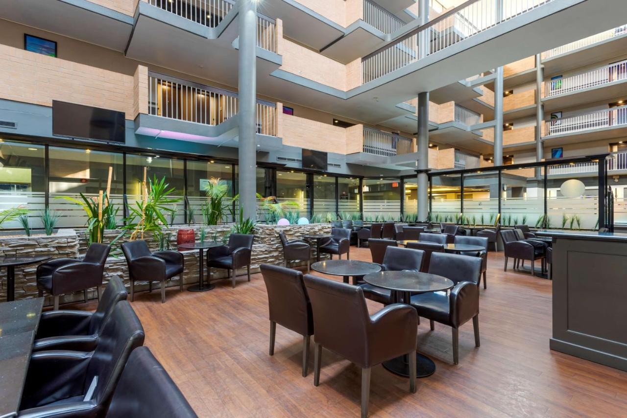 Best Western Plus Village Park Inn Calgary Luaran gambar